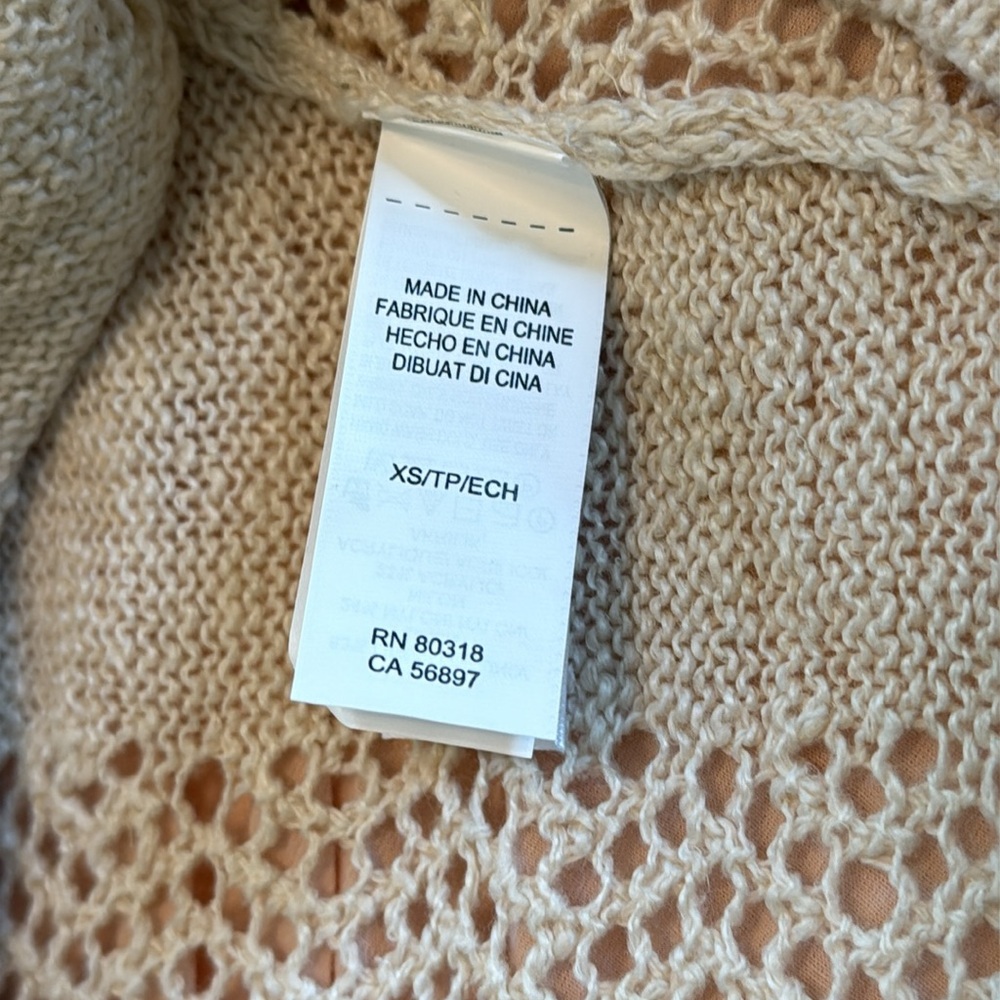 Lucky Brand Women's Cream Sweater - Picture 12 of 13